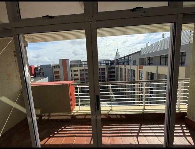 2 BEDROOM APARTMENT TO LET IN UMHLANGA RIDGE